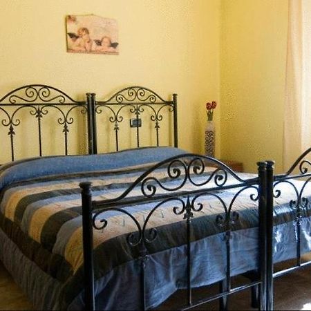 B&B Mare Nostrum Catona Di Reggio Calabria Værelse billede
